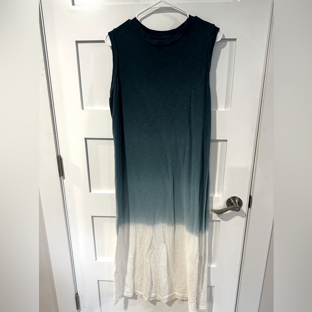 Universal threads ombré T-shirt dress